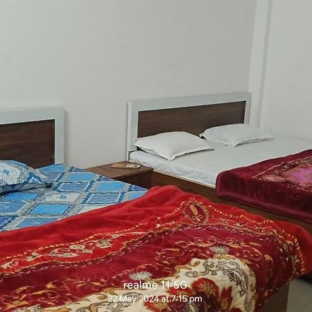 Geeta Dham Hotel Vrindāvan Екстериор снимка
