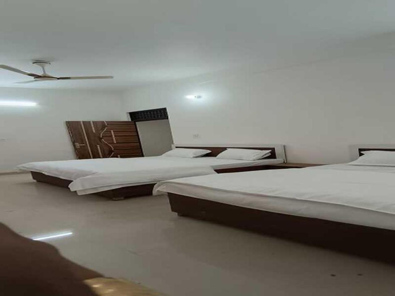 Geeta Dham Hotel Vrindāvan Екстериор снимка