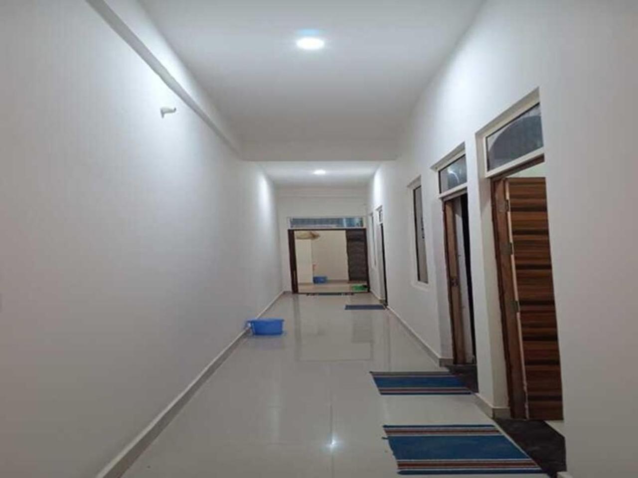 Geeta Dham Hotel Vrindāvan Екстериор снимка